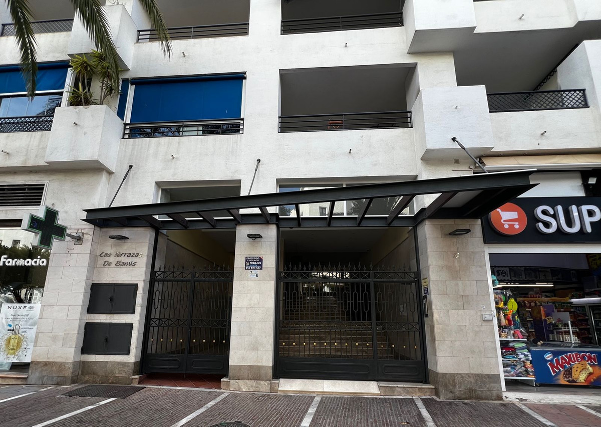 2 Bed, 2 Bath, ApartmentFor Sale, Puerto Banus, Malaga