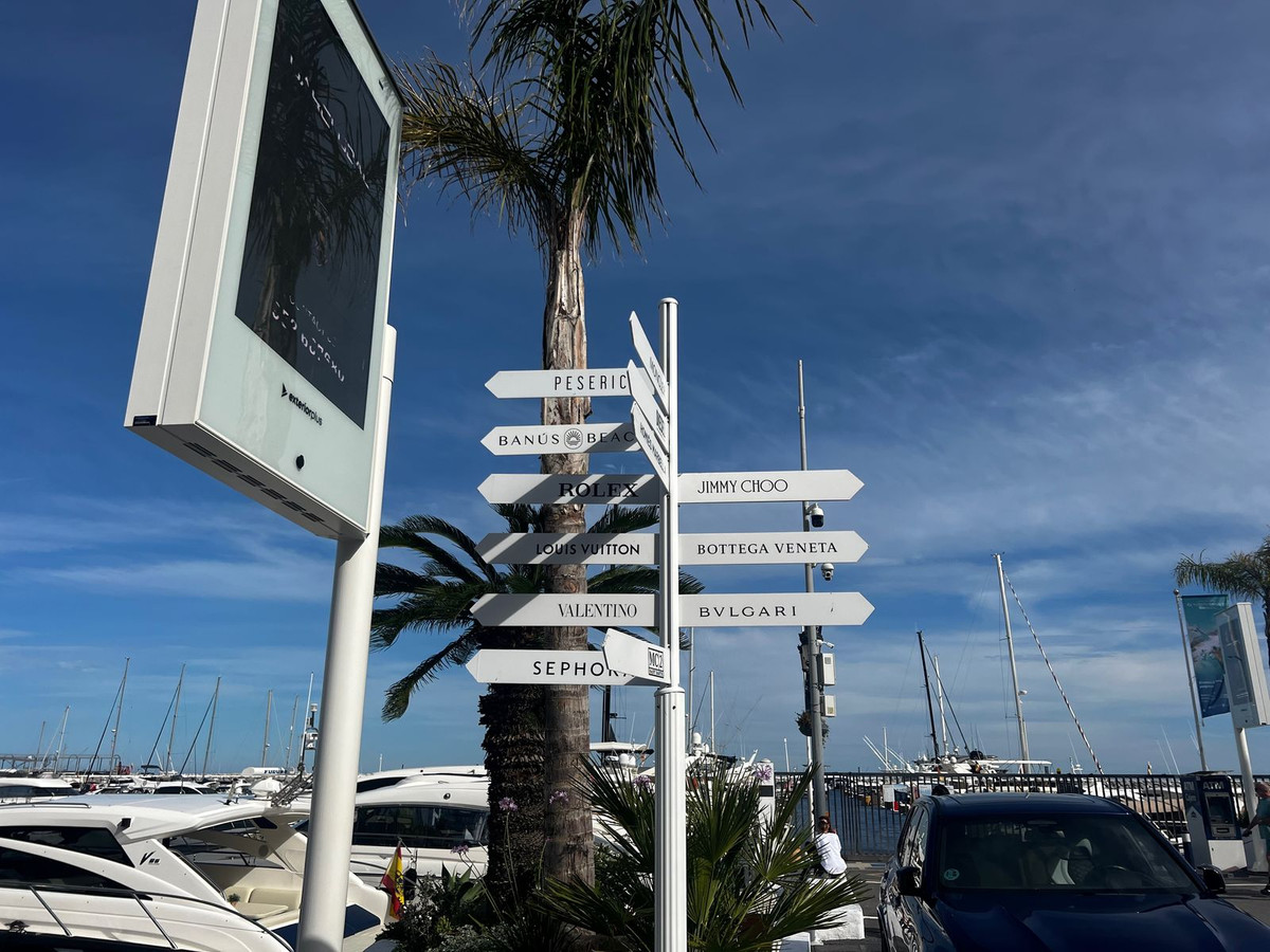 2 Bed, 2 Bath, ApartmentFor Sale, Puerto Banus, Malaga