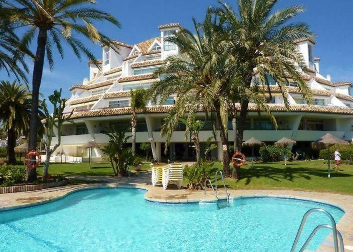 2 Bed, 1 Bath, ApartmentFor Sale, Riviera Del Sol, Malaga