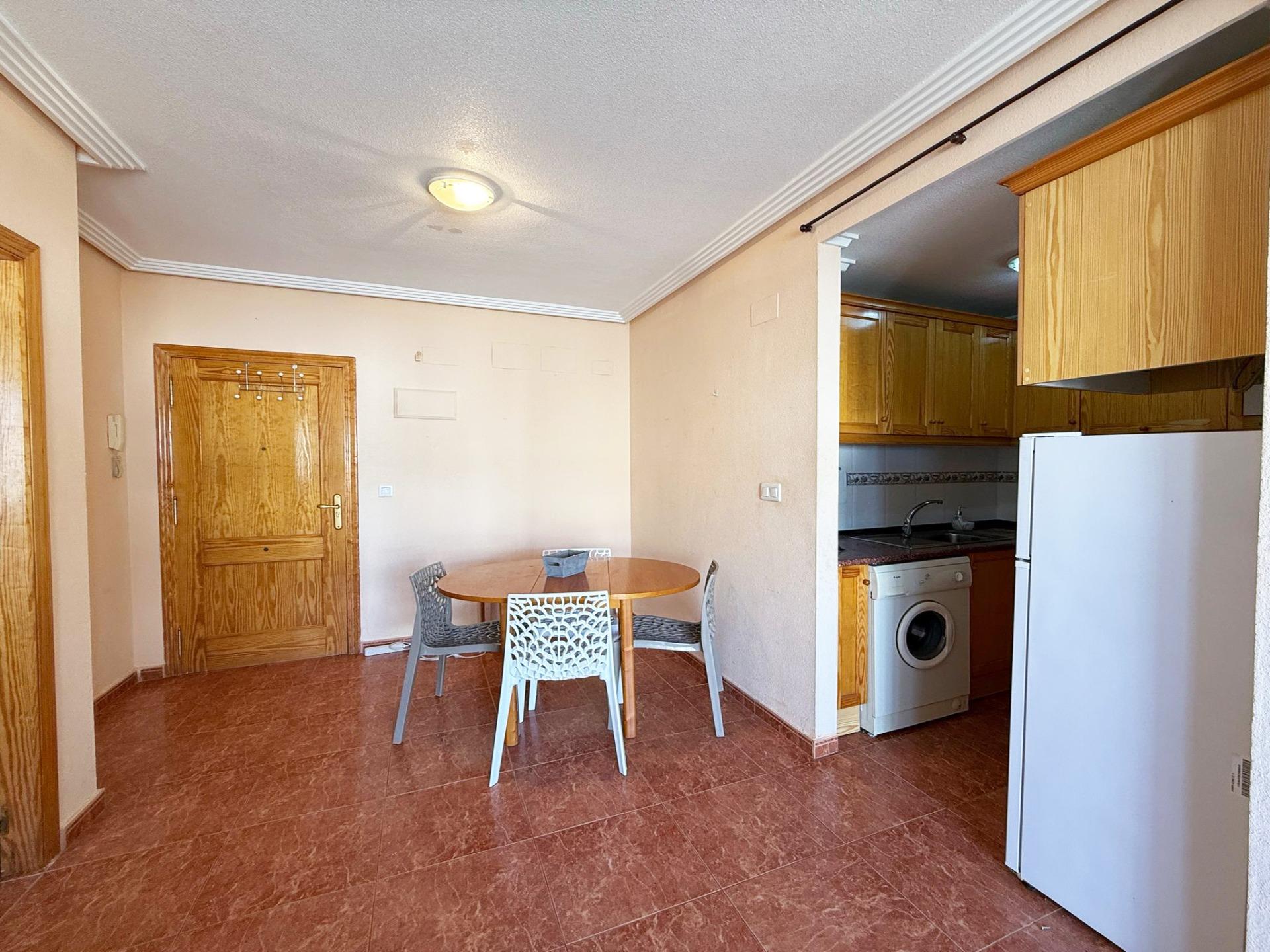 2 Bed, 1 Bath, ApartmentFor Sale, Torrevieja, Alicante