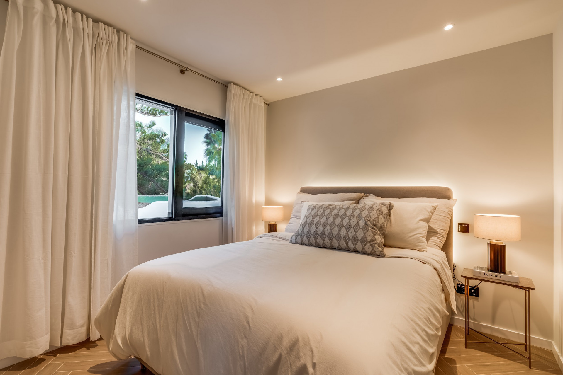 4 Bed, 3 Bath, HouseFor Sale, Marbella, Malaga