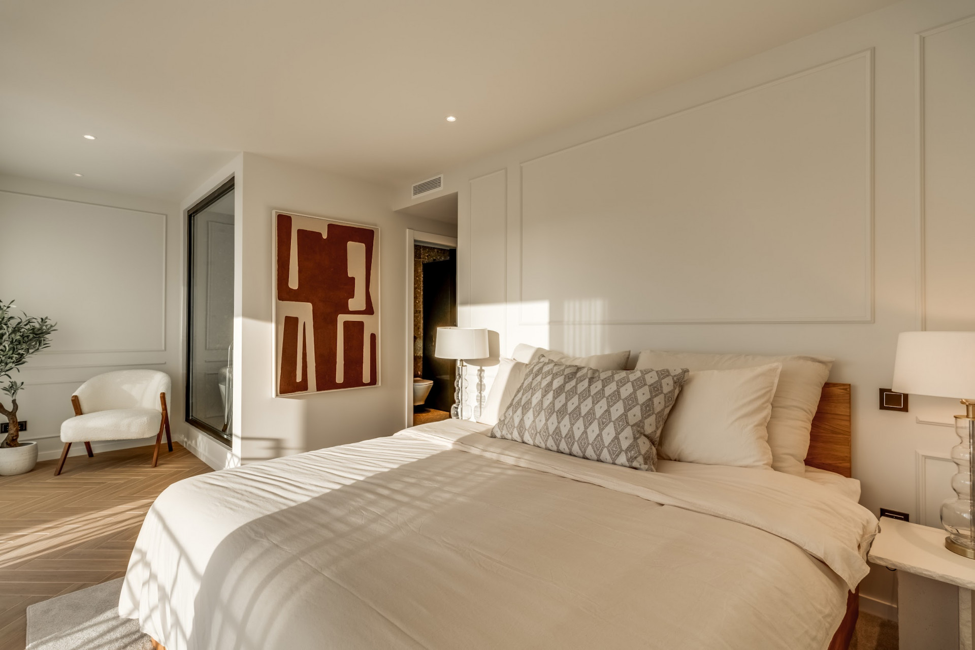 4 Bed, 3 Bath, HouseFor Sale, Marbella, Malaga