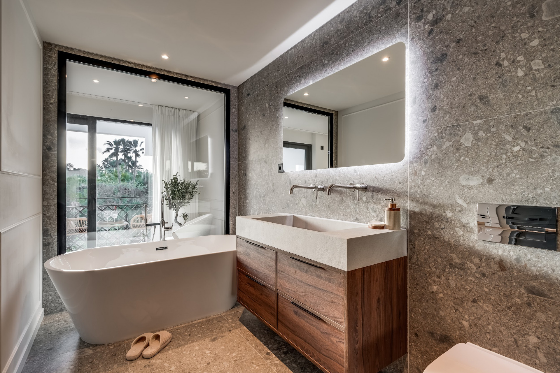 4 Bed, 3 Bath, HouseFor Sale, Marbella, Malaga