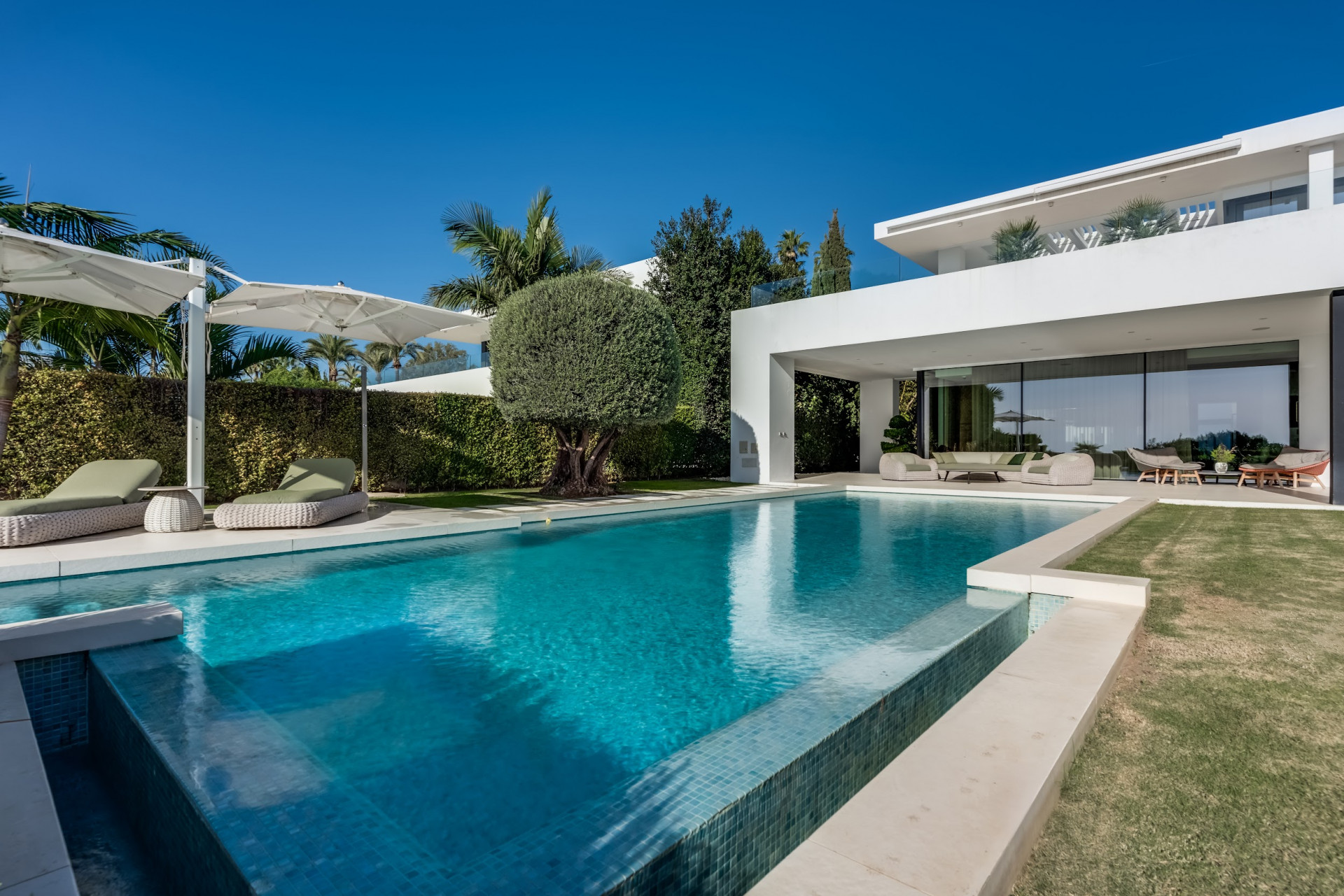 5 Bed, 5 Bath, HouseFor Sale, Marbella, Malaga