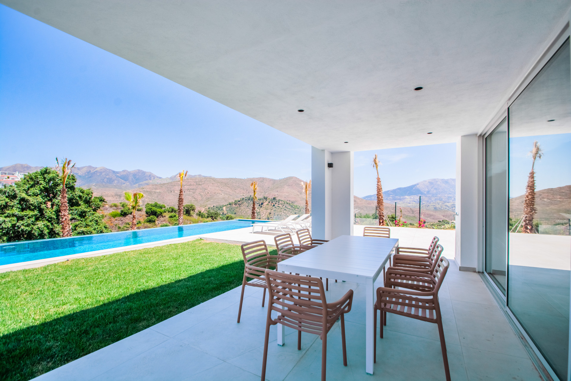 3 Bed, 3 Bath, HouseFor Sale, Marbella, Malaga