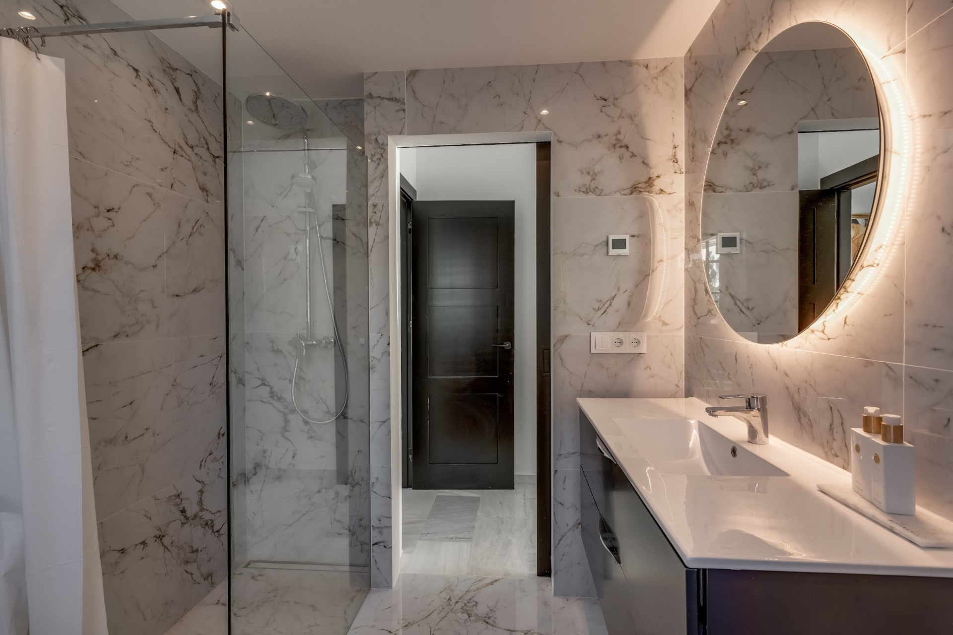 5 Bed, 5 Bath, HouseFor Sale, Marbella, Malaga