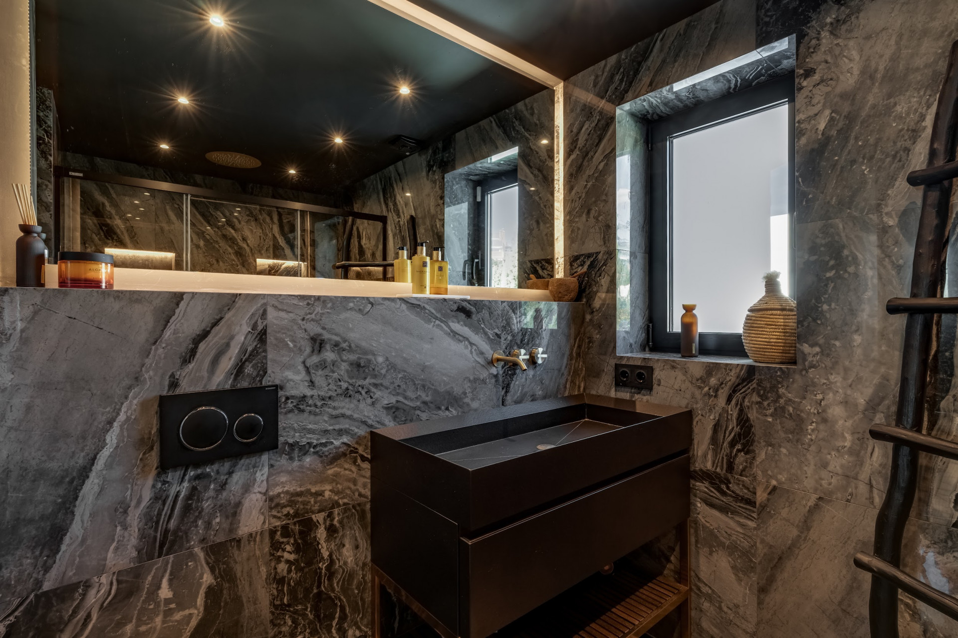 5 Bed, 5 Bath, HouseFor Sale, Marbella, Malaga