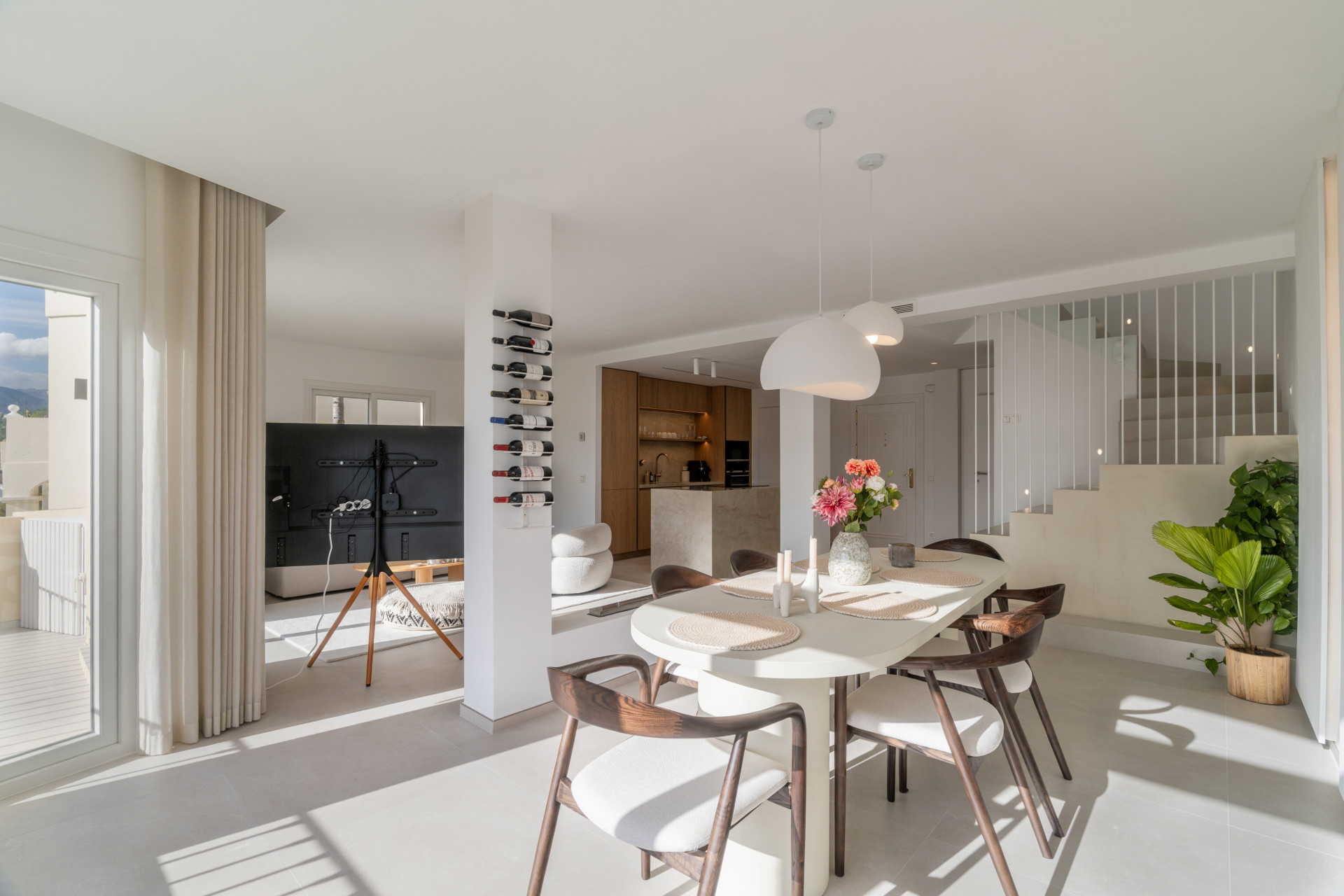 3 Bed, 2 Bath, HouseFor Sale, Benahavis, Malaga