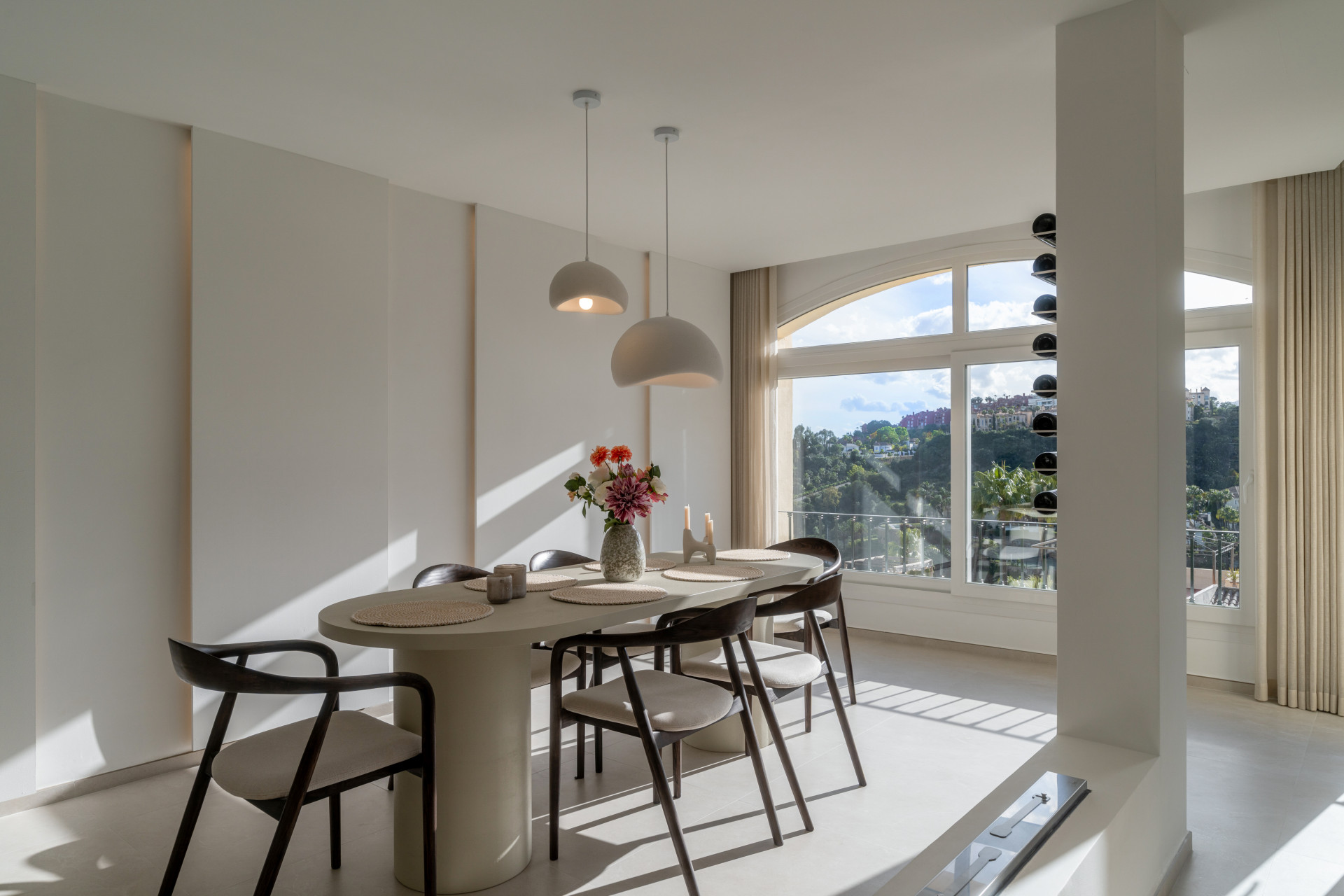 3 Bed, 2 Bath, HouseFor Sale, Benahavis, Malaga