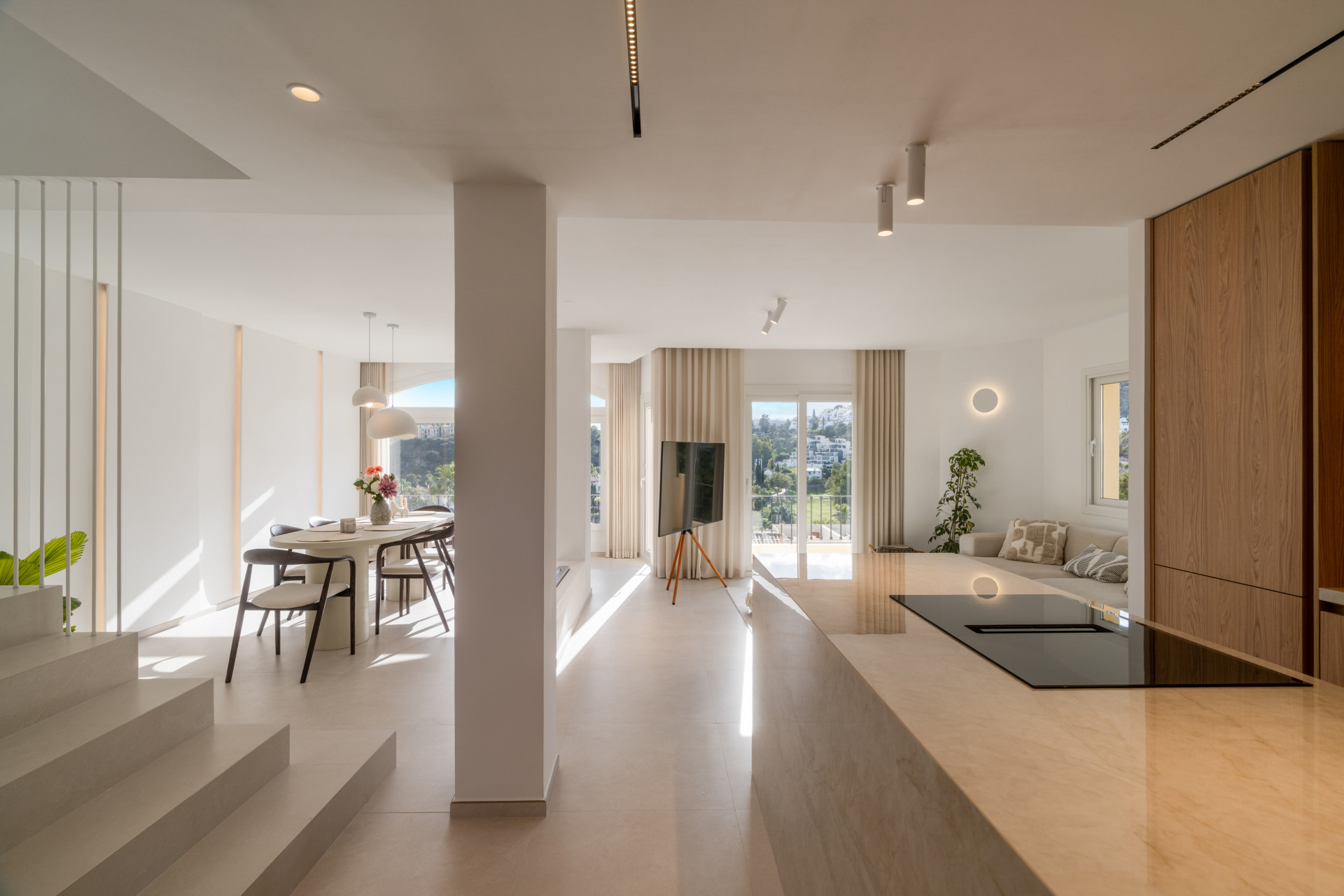 3 Bed, 2 Bath, HouseFor Sale, Benahavis, Malaga