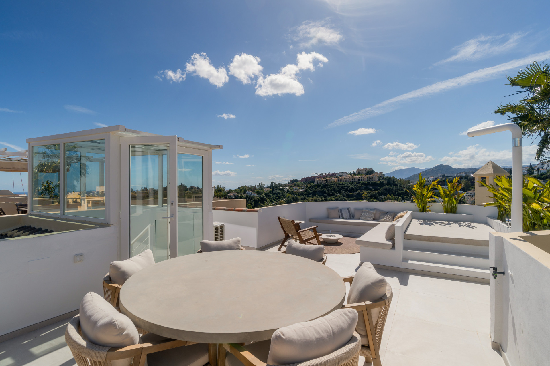 3 Bed, 2 Bath, HouseFor Sale, Benahavis, Malaga