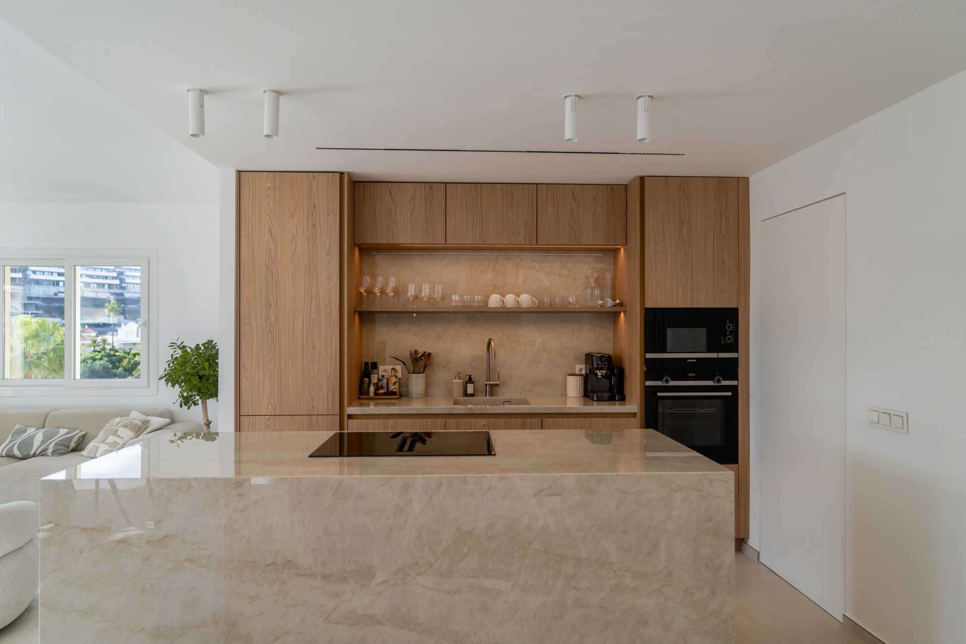 3 Bed, 2 Bath, HouseFor Sale, Benahavis, Malaga