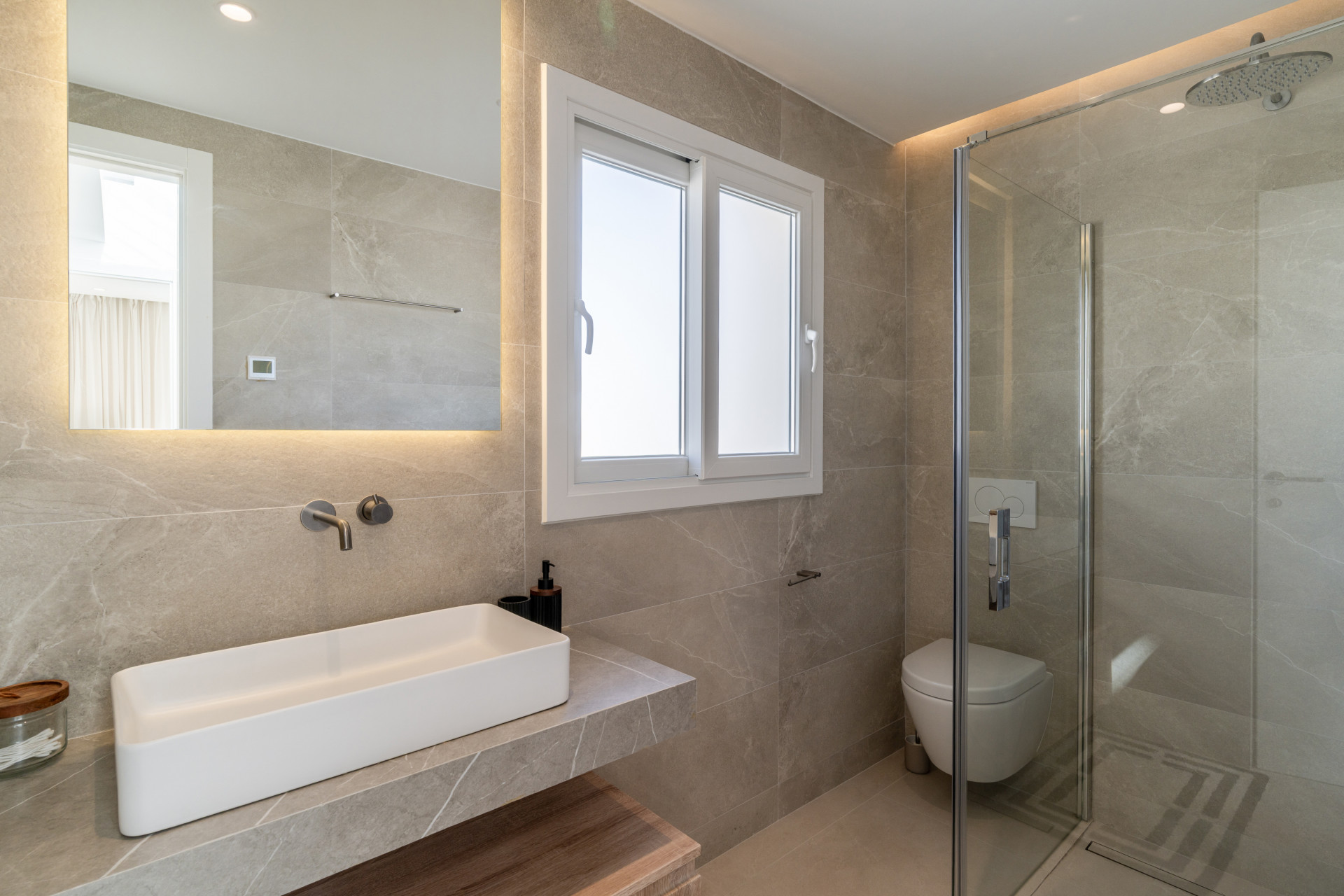 3 Bed, 2 Bath, HouseFor Sale, Benahavis, Malaga