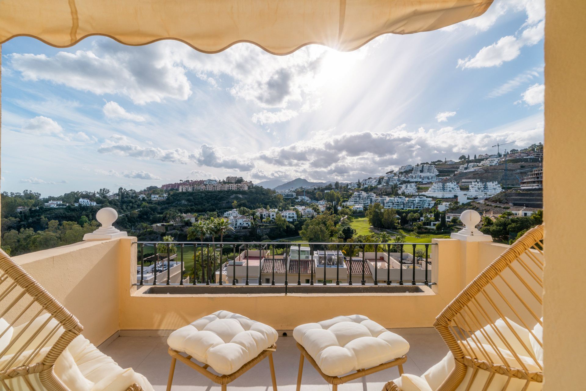 3 Bed, 2 Bath, HouseFor Sale, Benahavis, Malaga