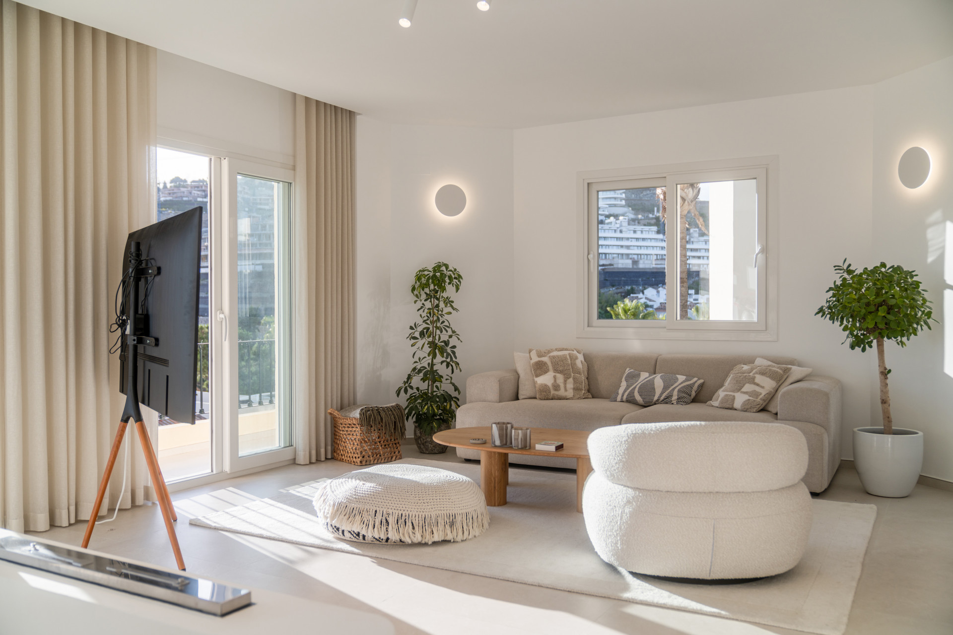 3 Bed, 2 Bath, HouseFor Sale, Benahavis, Malaga