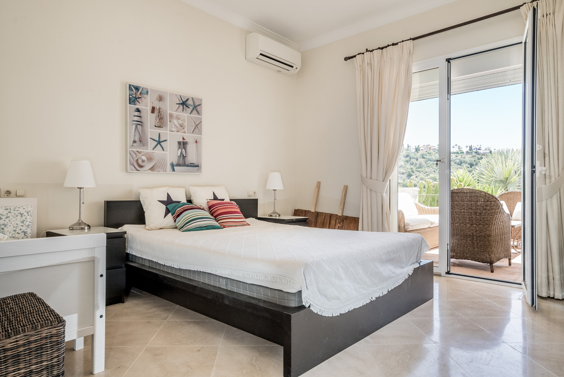 5 Bed, 5 Bath, HouseFor Sale, Benahavis, Malaga