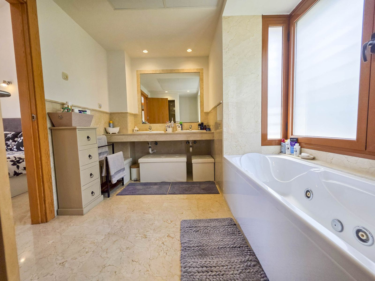 3 Bed, 2 Bath, HouseFor Sale, Casares Playa, Malaga