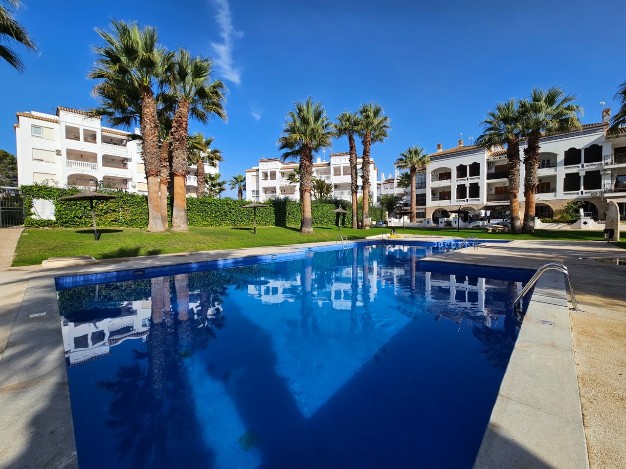 1 Bed, 1 Bath, ApartmentFor Sale, Villamartin, Alicante