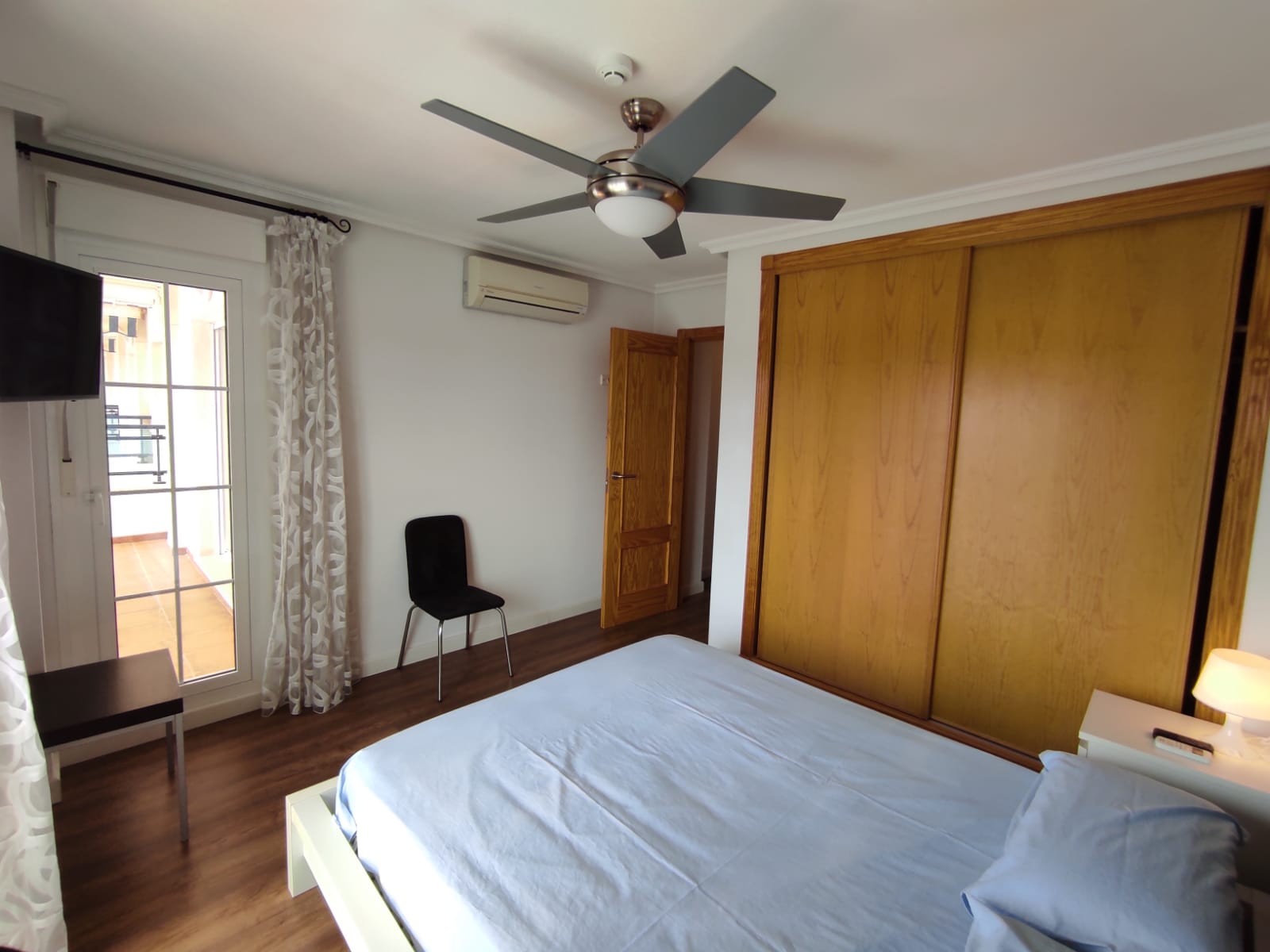 2 Bed, 1 Bath, ApartmentFor Sale, Mil Palmeras, Alicante