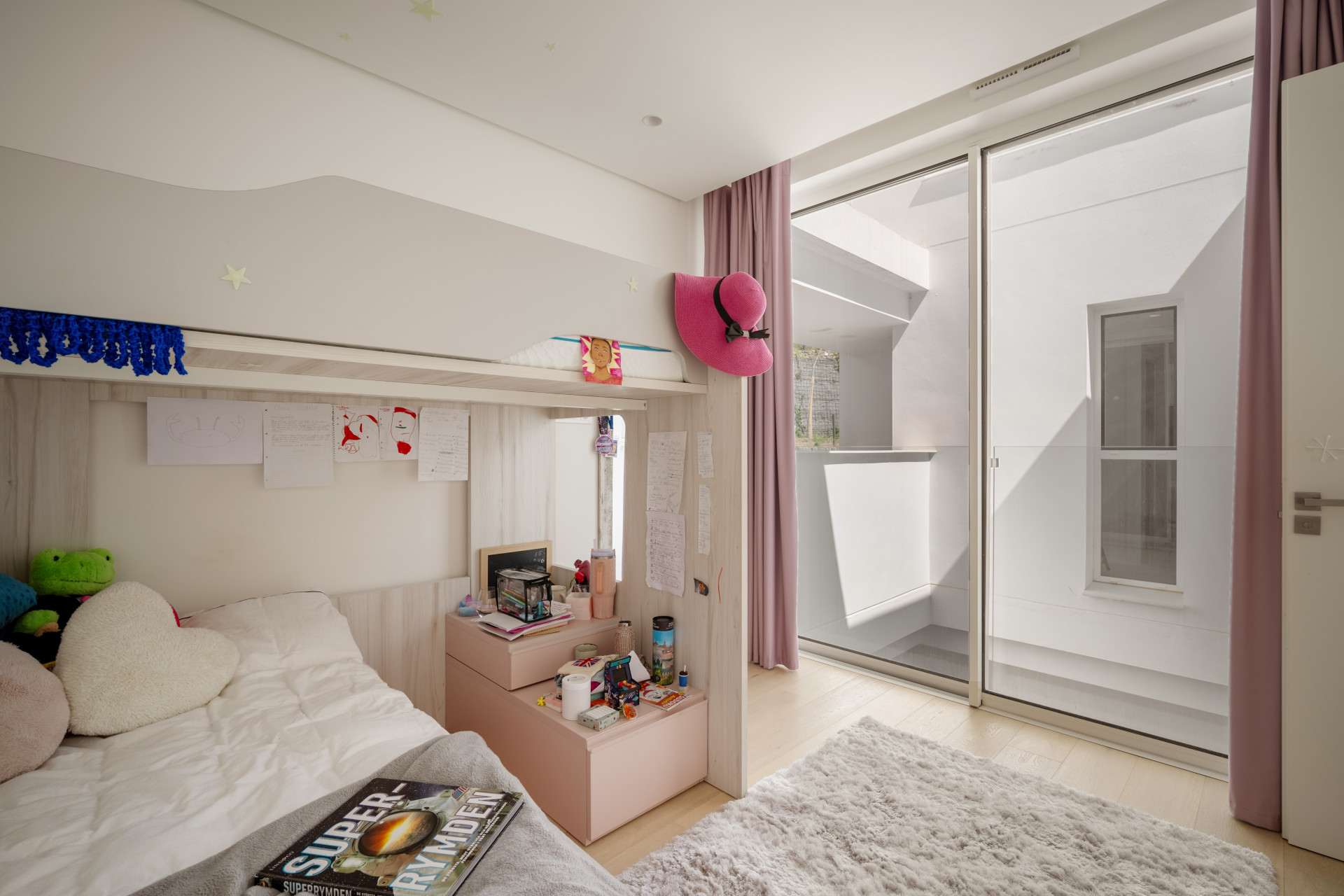 3 Bed, 2 Bath, ApartmentFor Sale, Ojén, Malaga