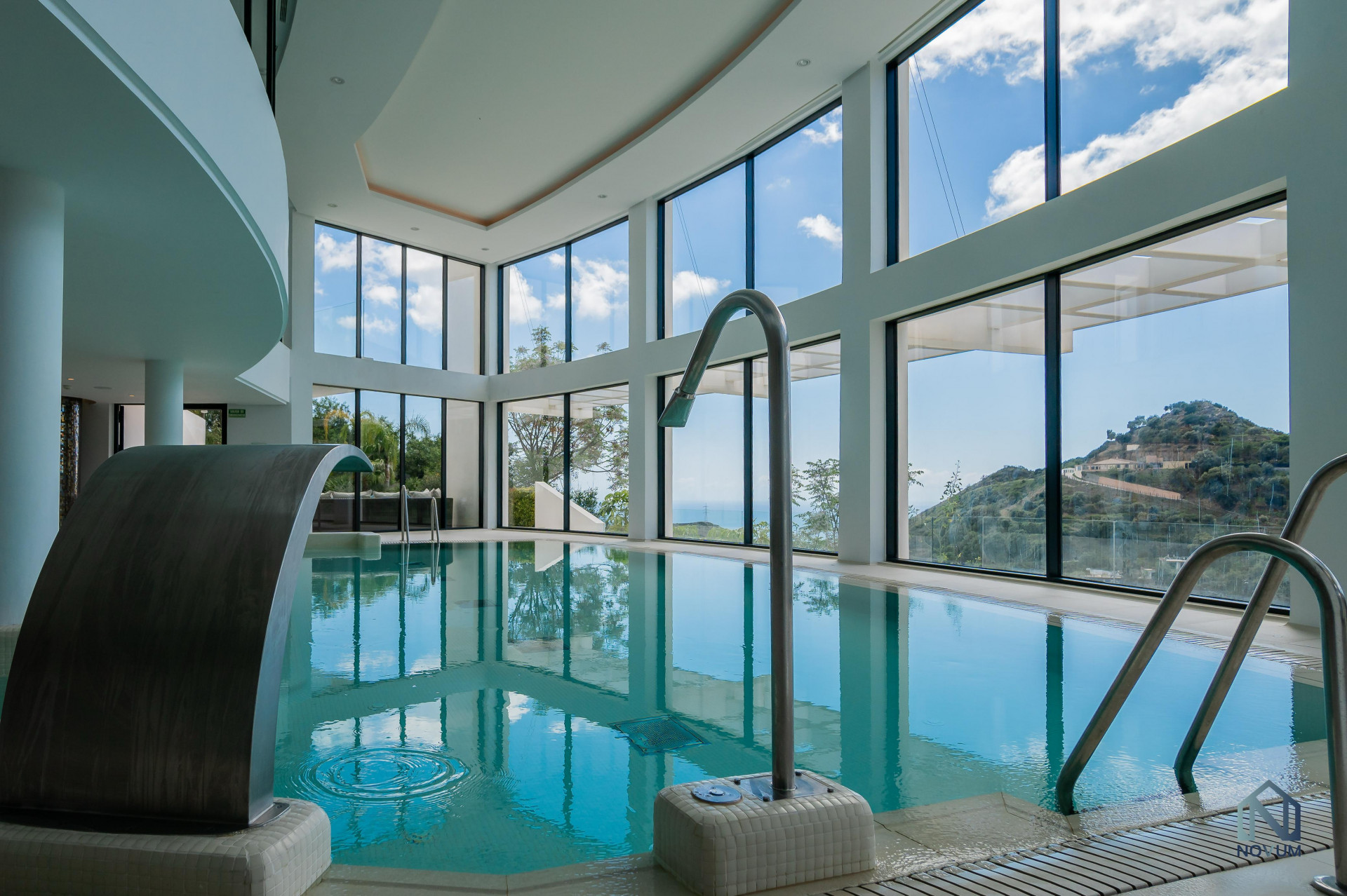 3 Bed, 2 Bath, ApartmentFor Sale, Ojén, Malaga