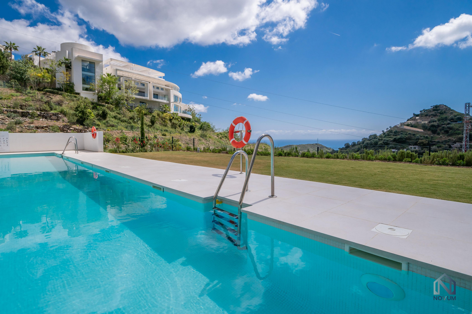 3 Bed, 2 Bath, ApartmentFor Sale, Ojén, Malaga