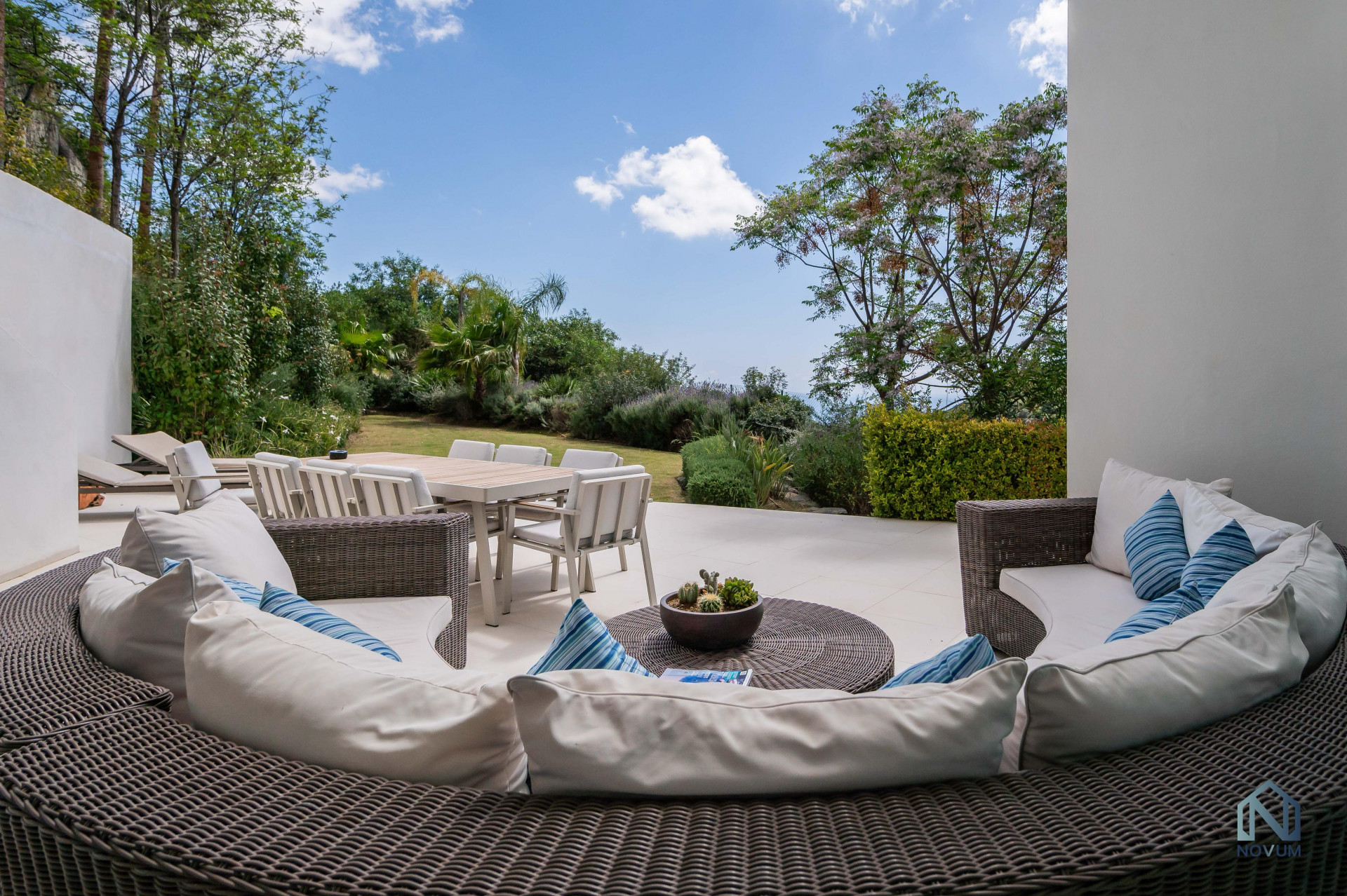 3 Bed, 2 Bath, ApartmentFor Sale, Ojén, Malaga