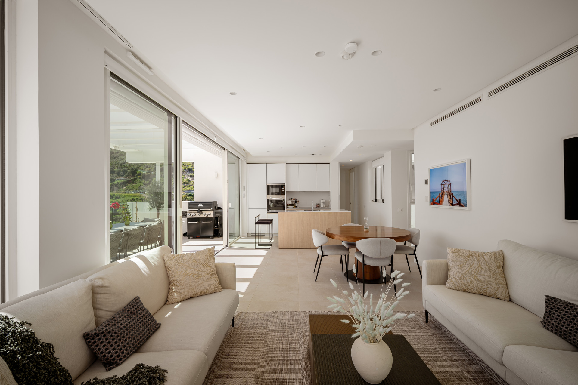 3 Bed, 2 Bath, ApartmentFor Sale, Ojén, Malaga