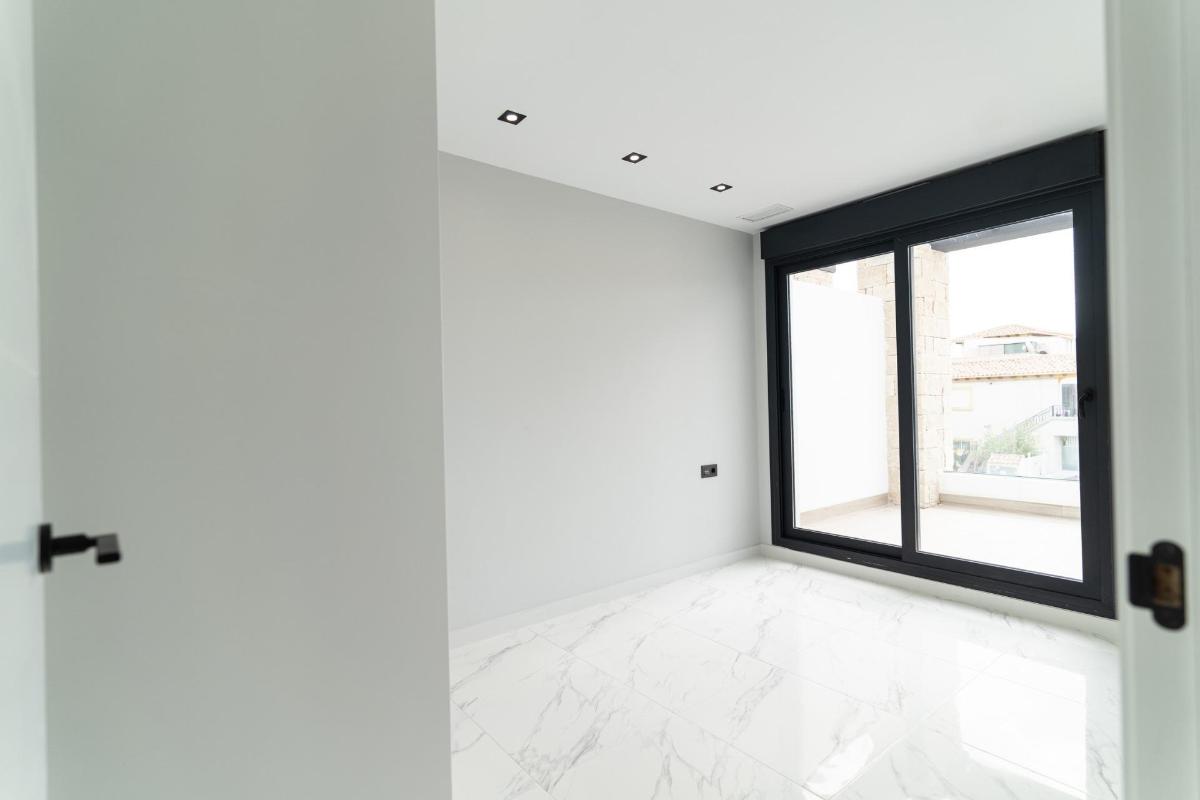 4 Bed, 3 Bath, HouseFor Sale, Orihuela Costa, Costa Blanca