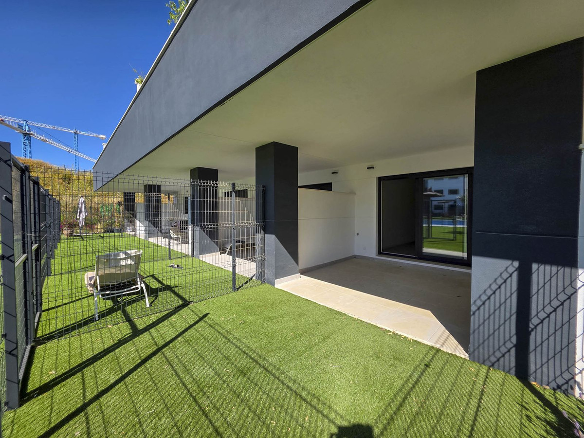 2 Bed, 2 Bath, ApartmentFor Sale, Estepona, Malaga