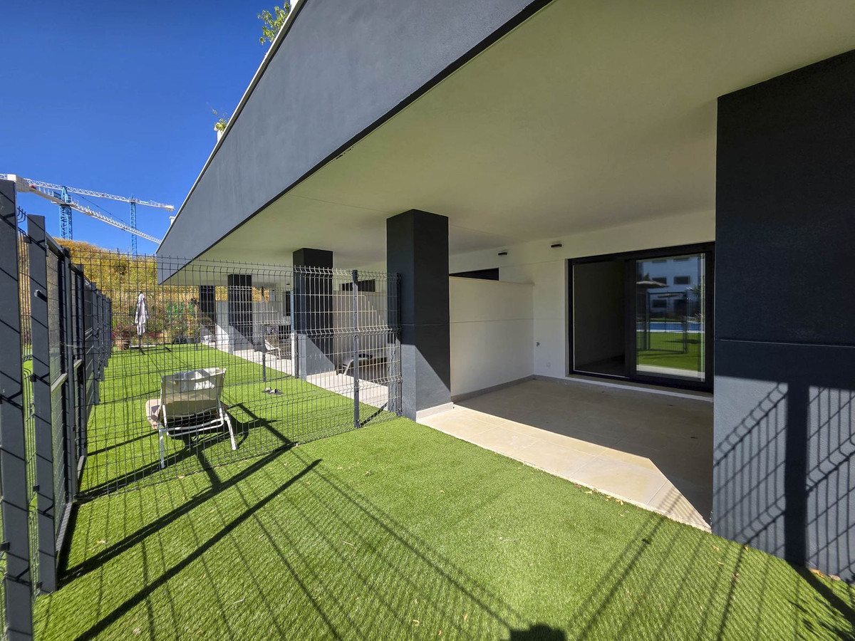 2 Bed, 2 Bath, ApartmentFor Sale, Estepona, Malaga