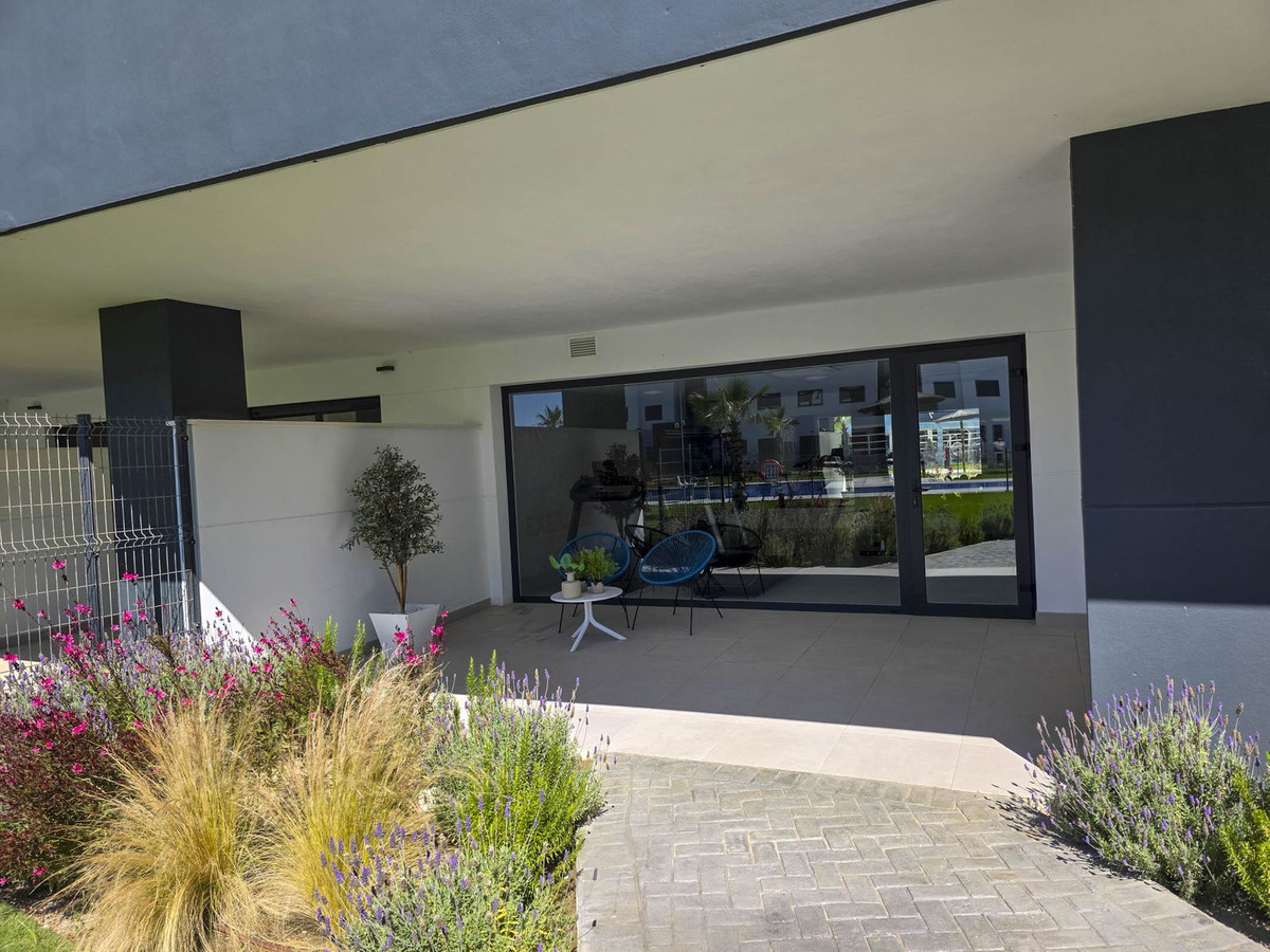 2 Bed, 2 Bath, ApartmentFor Sale, Estepona, Malaga