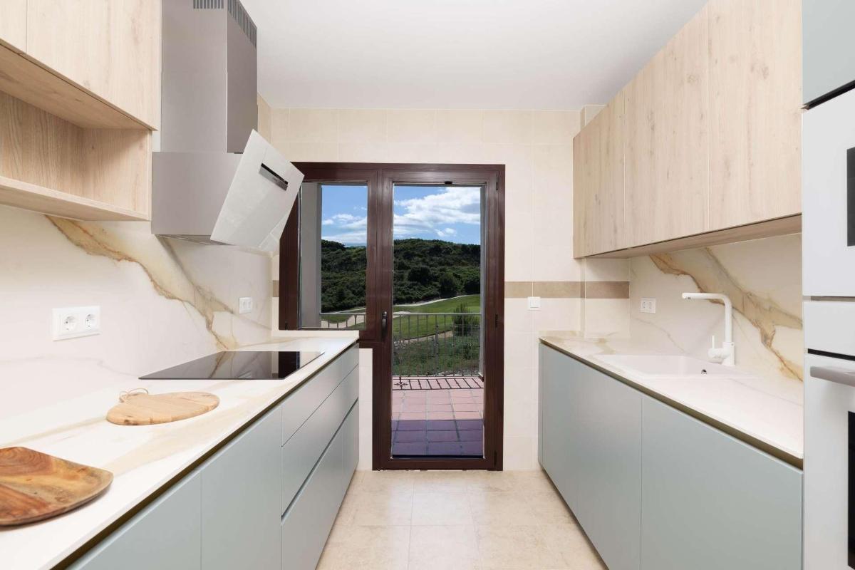 3 Bed, 2 Bath, HouseFor Sale, Estepona, Costa del Sol