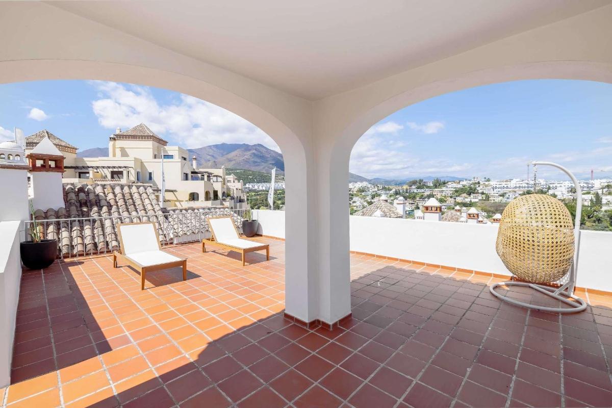 3 Bed, 2 Bath, HouseFor Sale, Estepona, Costa del Sol