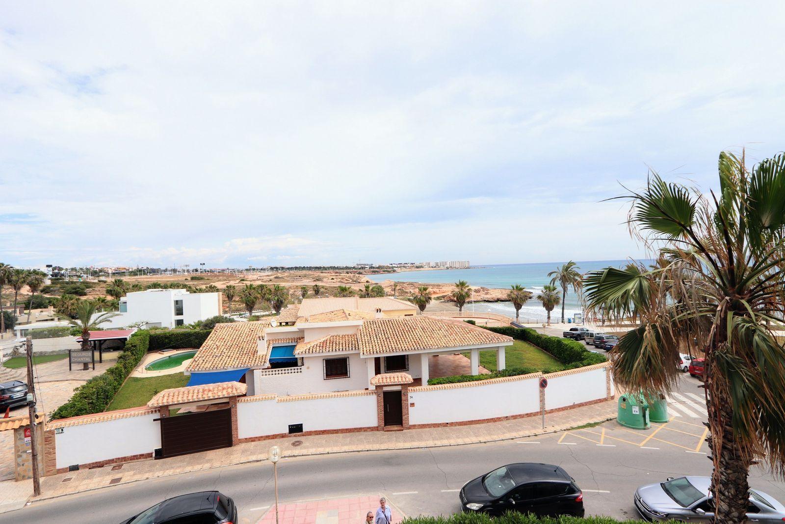 3 Bed, 2 Bath, ApartmentFor Sale, Torrevieja, Alicante