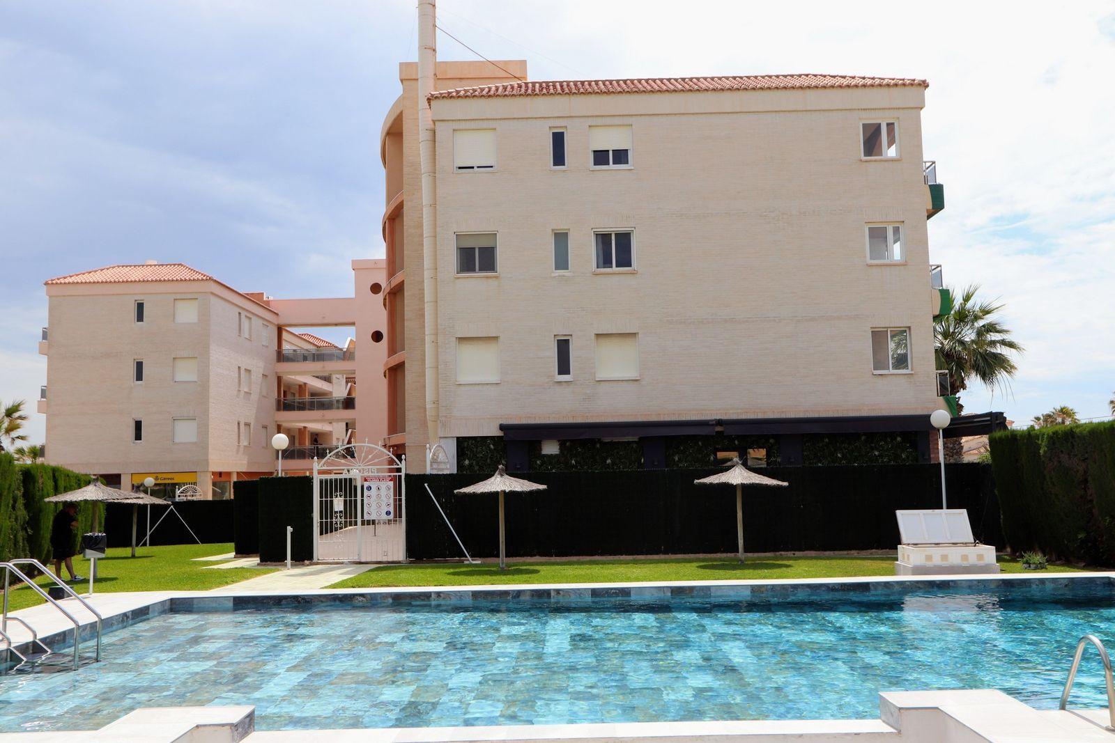 3 Bed, 2 Bath, ApartmentFor Sale, Torrevieja, Alicante