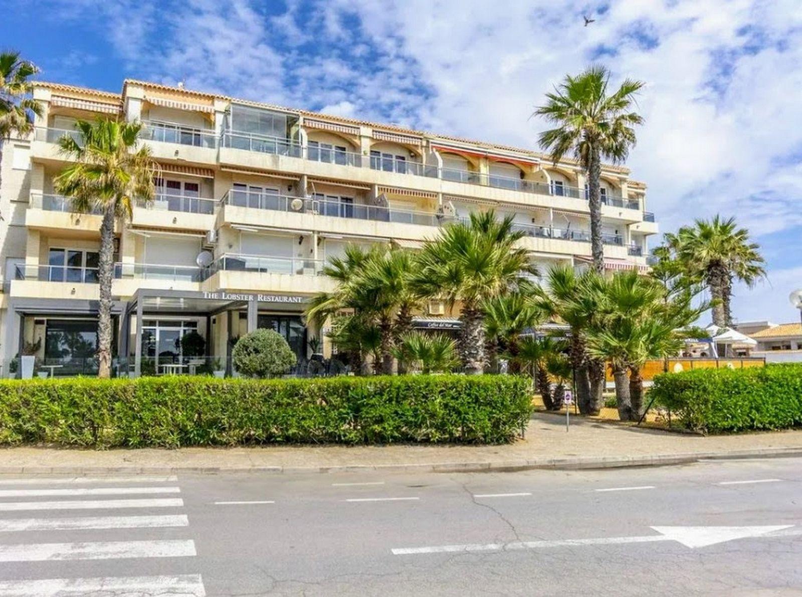 3 Bed, 2 Bath, ApartmentFor Sale, Torrevieja, Alicante