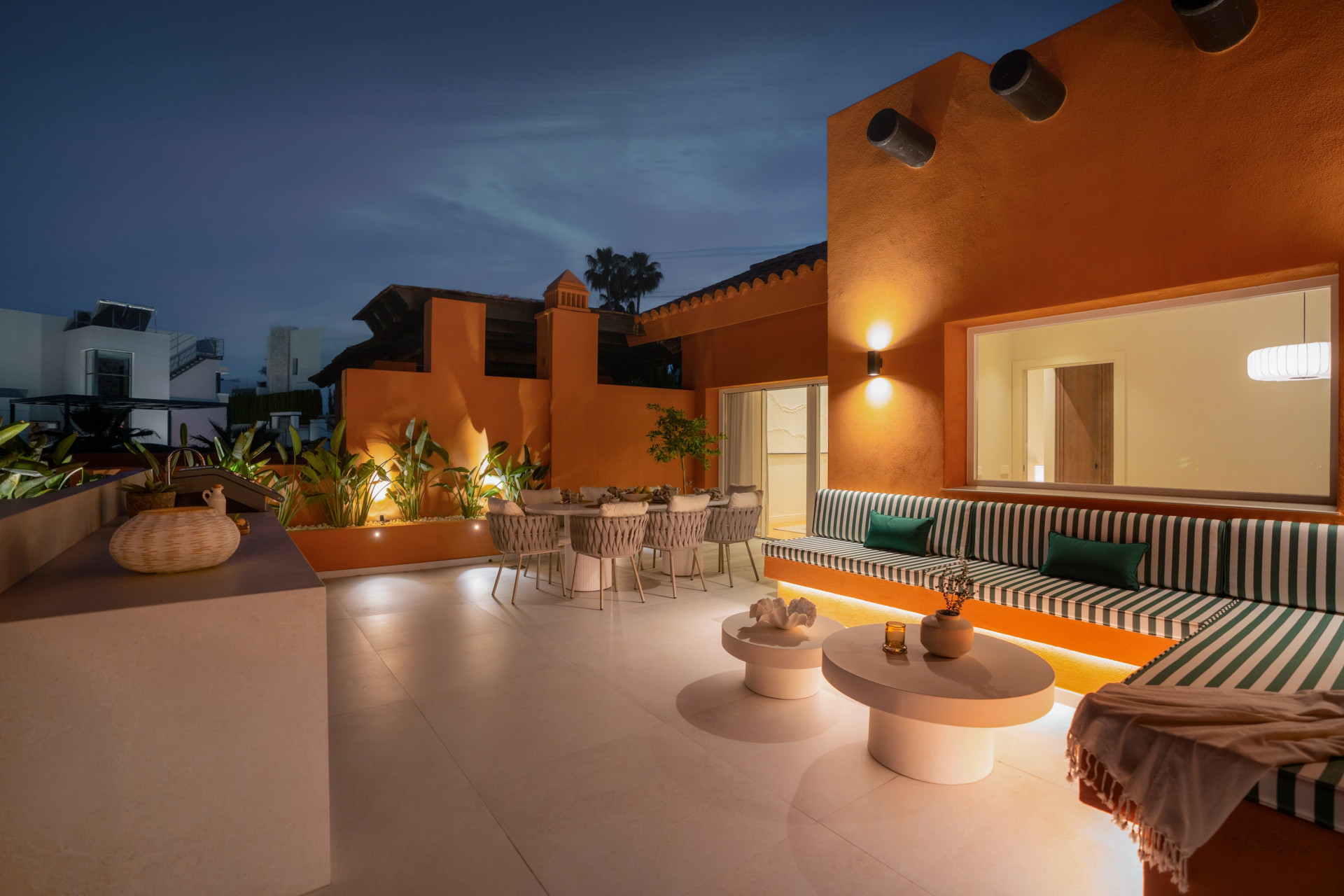 4 Bed, 3 Bath, HouseFor Sale, Marbella, Malaga