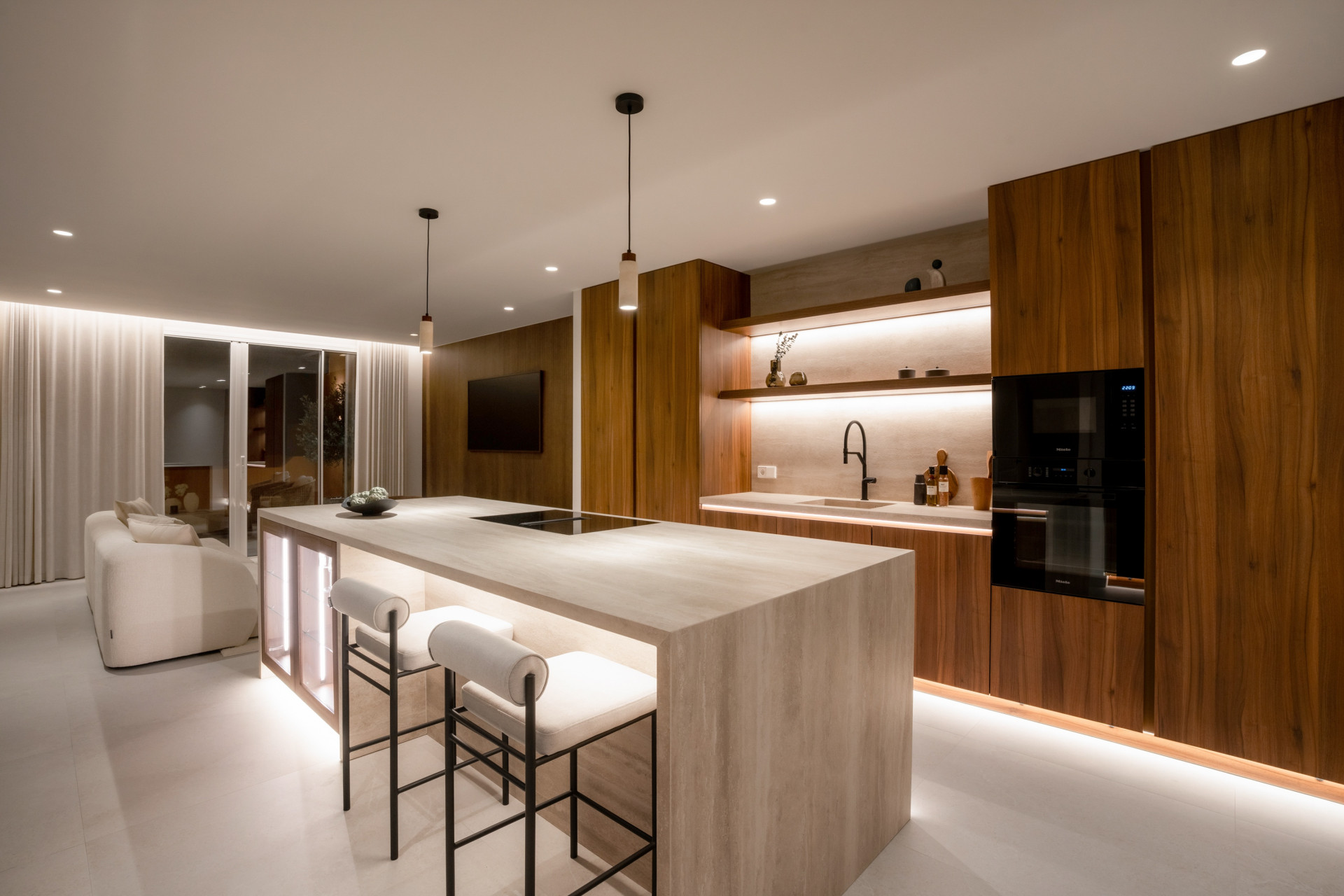 4 Bed, 3 Bath, HouseFor Sale, Marbella, Malaga