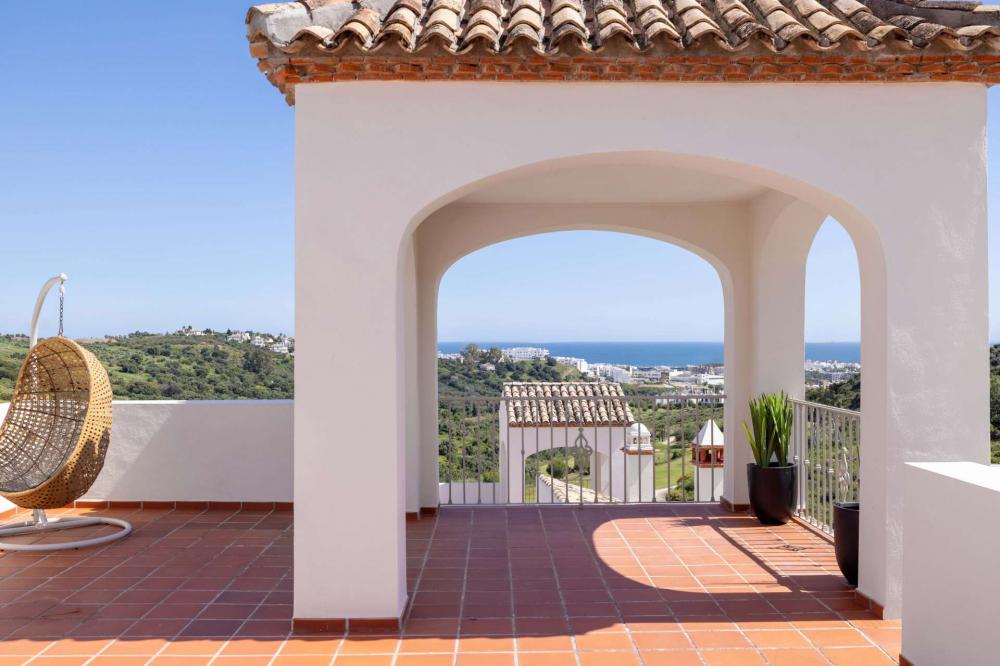 3 Bed, 2 Bath, HouseFor Sale, Estepona, Malaga