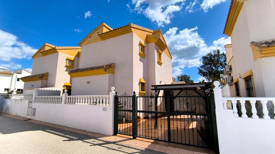 3 Bed, 2 Bath, HouseFor Sale, Guardamar Del Segura, Alicante