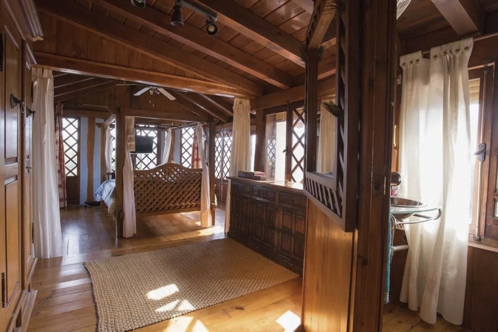 5 Bed, 4 Bath, HouseFor Sale, Cabopino, Malaga