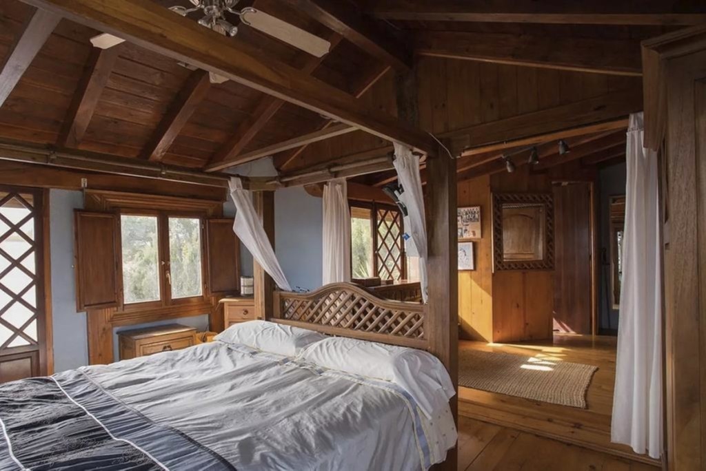 5 Bed, 4 Bath, HouseFor Sale, Cabopino, Malaga