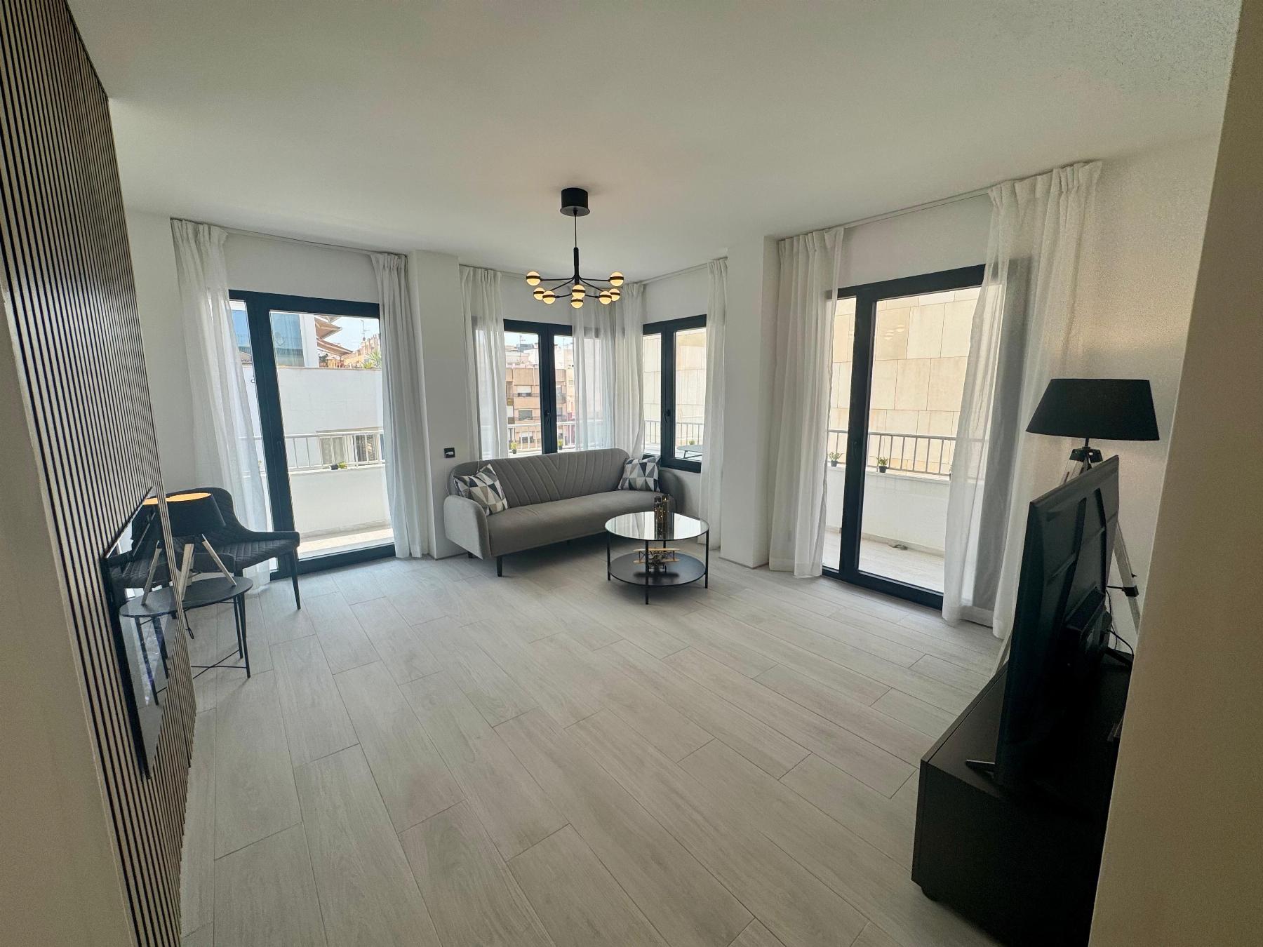 3 Bed, 2 Bath, ApartmentFor Sale, Torrevieja, Alicante