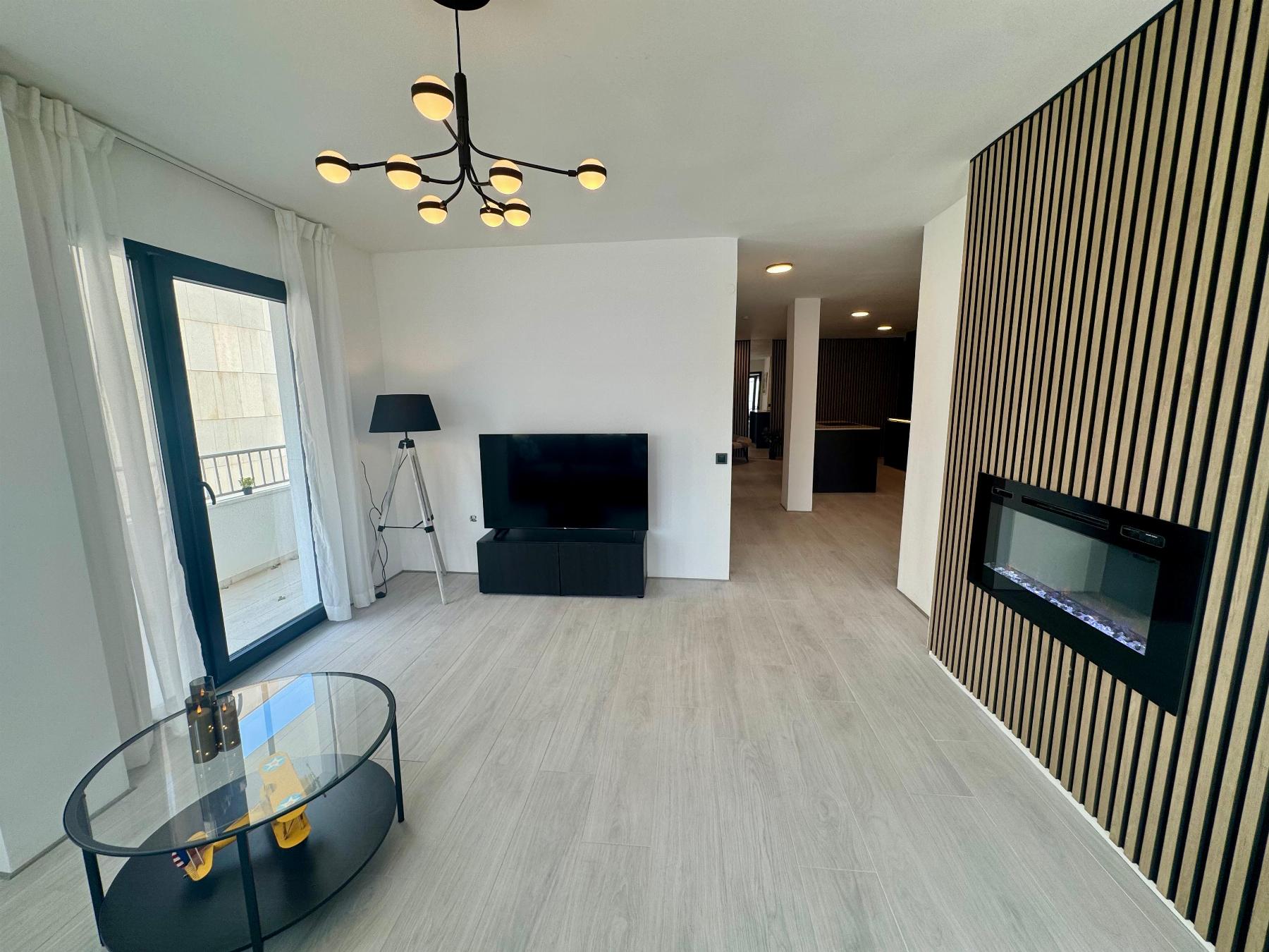 3 Bed, 2 Bath, ApartmentFor Sale, Torrevieja, Alicante