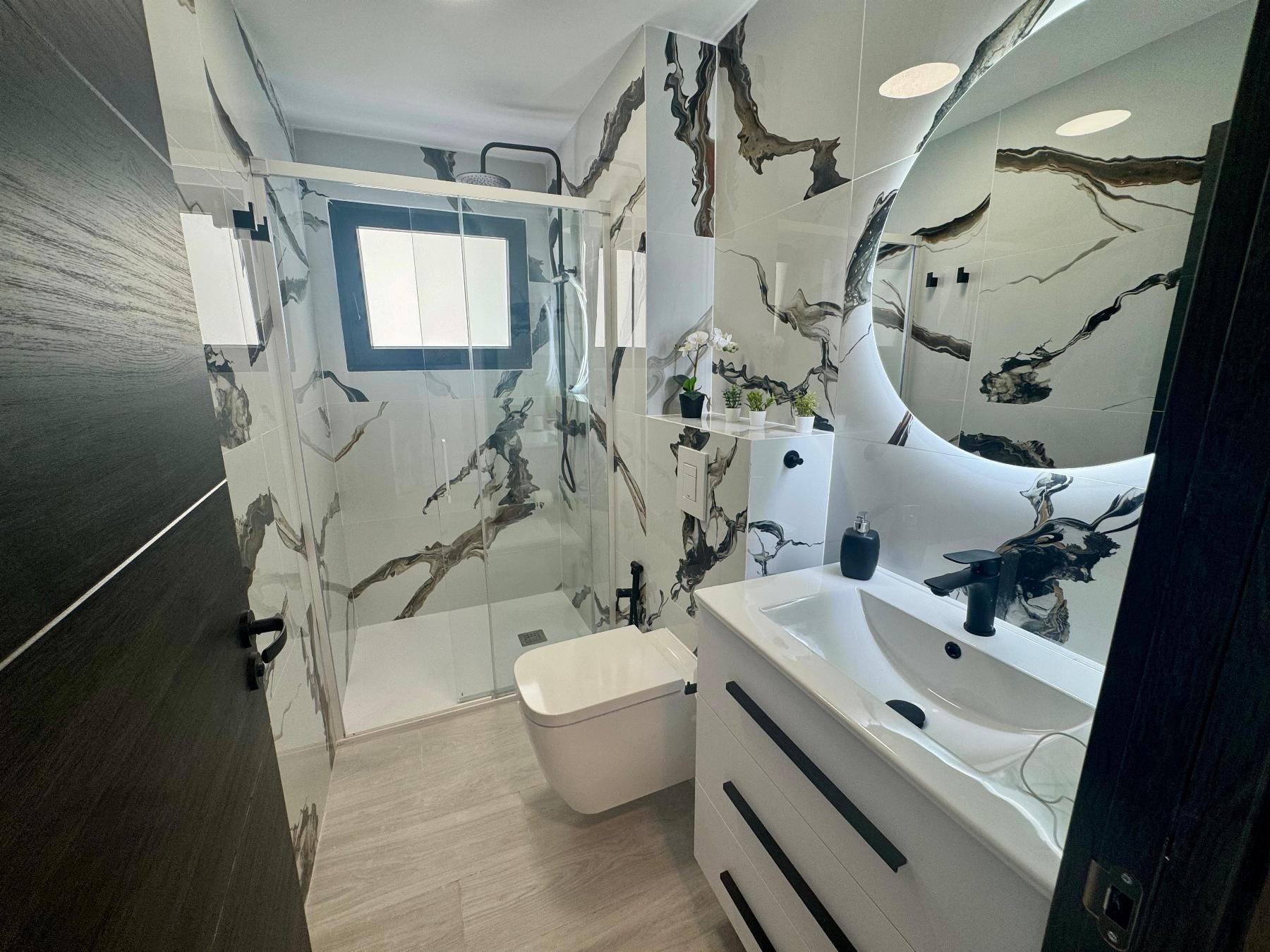 3 Bed, 2 Bath, ApartmentFor Sale, Torrevieja, Alicante