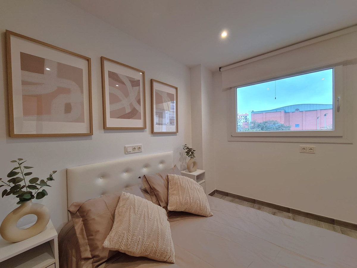 3 Bed, 1 Bath, ApartmentFor Sale, Estepona, Malaga