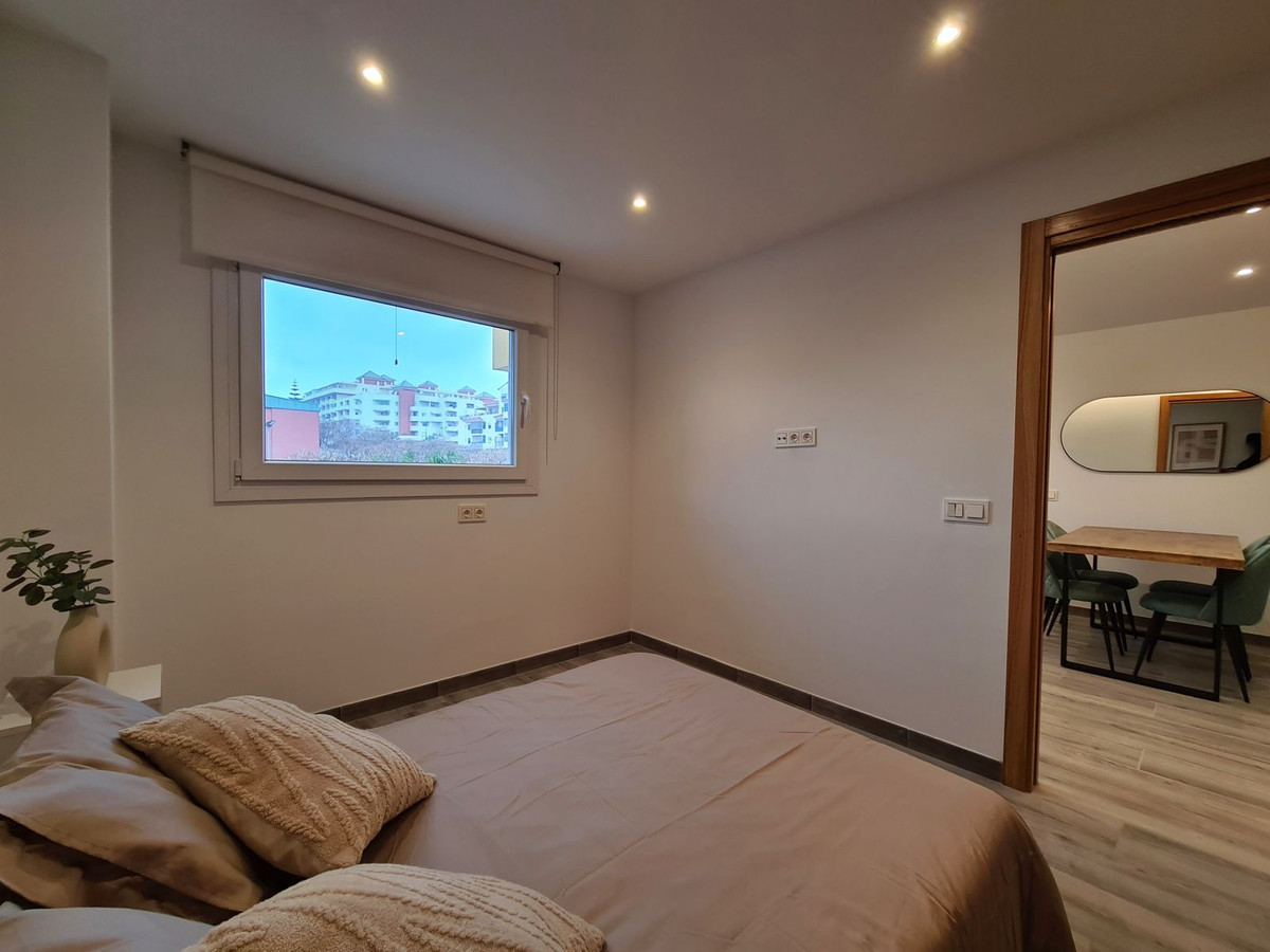 3 Bed, 1 Bath, ApartmentFor Sale, Estepona, Malaga