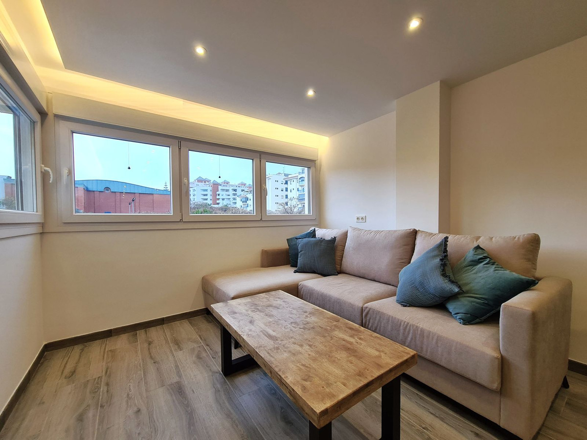 3 Bed, 1 Bath, ApartmentFor Sale, Estepona, Malaga