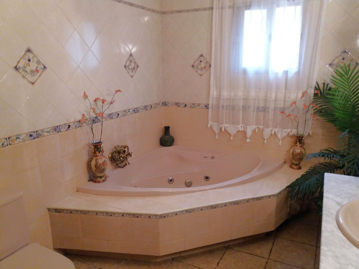 3 Bed, 1 Bath, HouseFor Sale, San Martín de Tesorillo, Cadiz